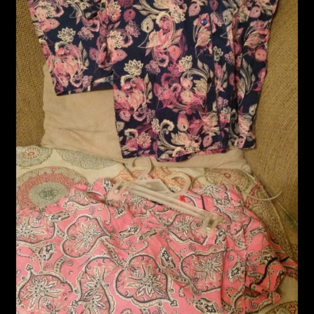 2 pair Liz Claiborne Pajamas Small